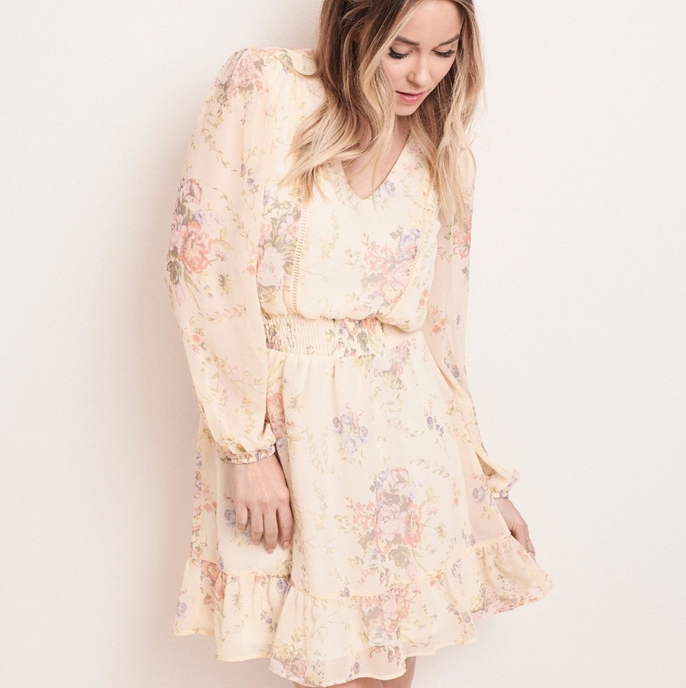 Lauren Conrad V-neck flounce dress